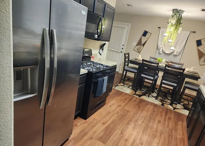 Laribond\'S Place Houston Texas